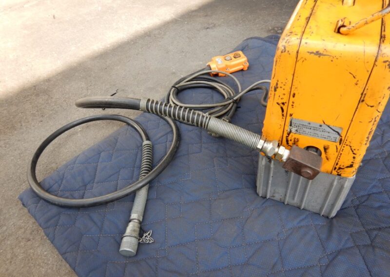 おまけ付】 泉 電動油圧式ポンプ ホース カプラーナシ R14E-A 油圧工具 