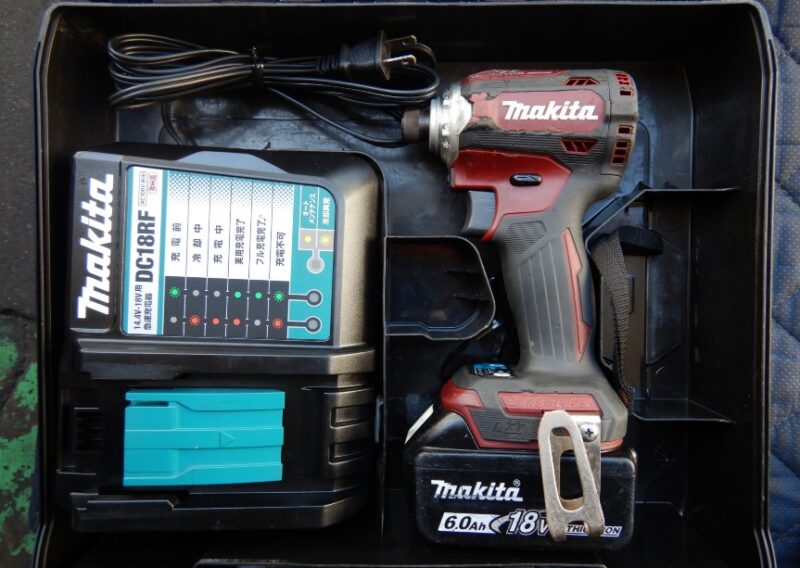 マキタ 充電インパクトドライバー TD171DRG 18V6,0Ah電池1個付セット ...