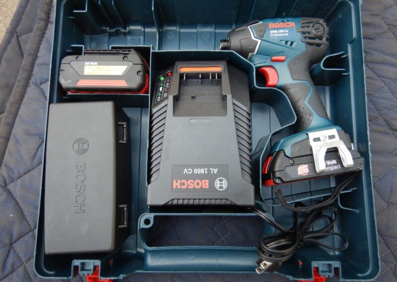 ボッシュ 充電インパクトドライバー GDR18V-LIS 18V1,3Ah2,6Ah 電池
