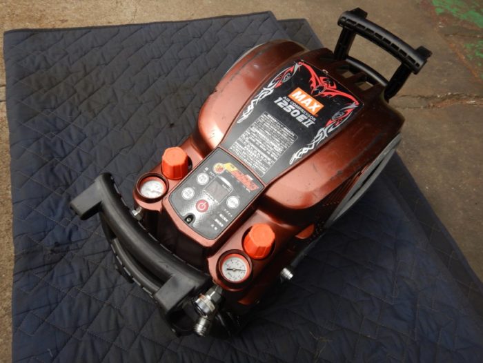 容量11L・満タン4分58秒】マックス コンプレッサー AK-HH1250EⅡ 被さり 