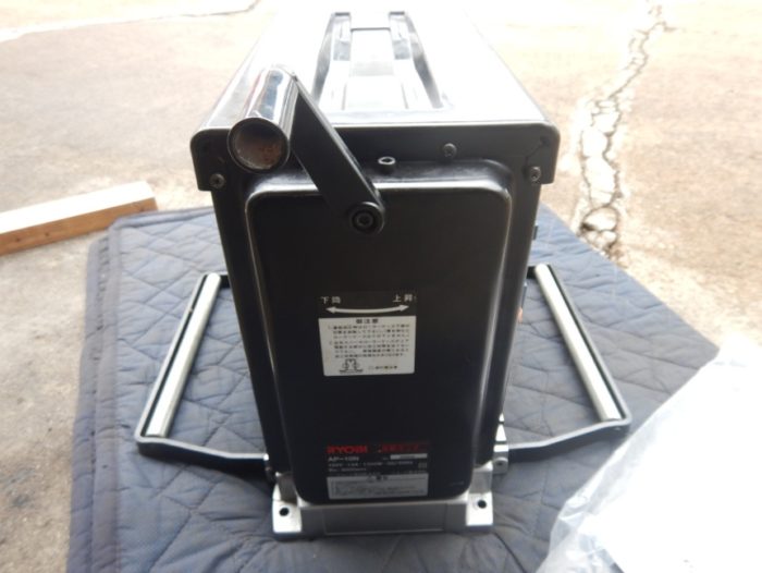 販売終了いたしました」中古品 リョービ 自動カンナ AP-10N 最大切削幅